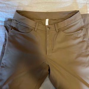 Mens LuLuLemon ABC classic fit pants. Size 30x32. Artifact (Tan) color.